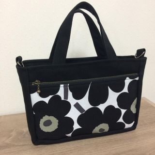 マリメッコ(marimekko)のmarimekko (ミニウニッコ)バックinバック＊ハンドメイド＊(バッグ)