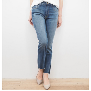 ドゥーズィエムクラス(DEUXIEME CLASSE)の美品！マザー　 THE INSIDER CROP STEP FRAY DENIM(デニム/ジーンズ)