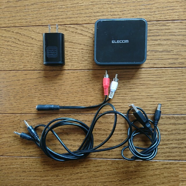 ELECOM(エレコム)のワイヤレス オーディオレシーバー LBT-AVWAR700 スマホ/家電/カメラのオーディオ機器(その他)の商品写真