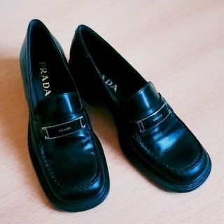 プラダ(PRADA)のPRADA プラダ ローファー(ローファー/革靴)