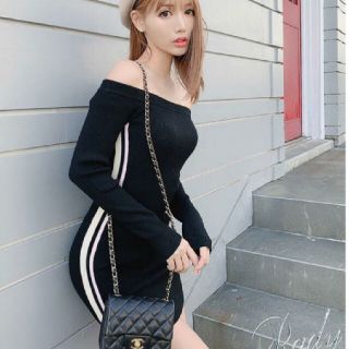 新品タグ付き】シェリエ Ladyオフショルニット - minik.hr