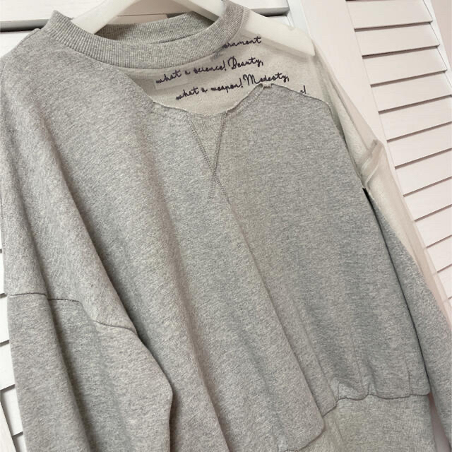 Ameri VINTAGE(アメリヴィンテージ)の❤️美品Amerivintage MISALIGNED SWEAT スウェット レディースのトップス(トレーナー/スウェット)の商品写真