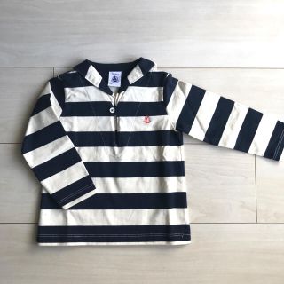 プチバトー(PETIT BATEAU)の【新品】プチバトー　長袖　トップス(シャツ/カットソー)