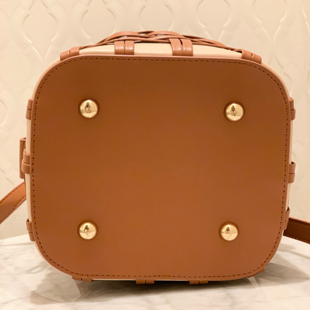 Looks Like Summer バスケットバッグ★本革ショルダーバッグ