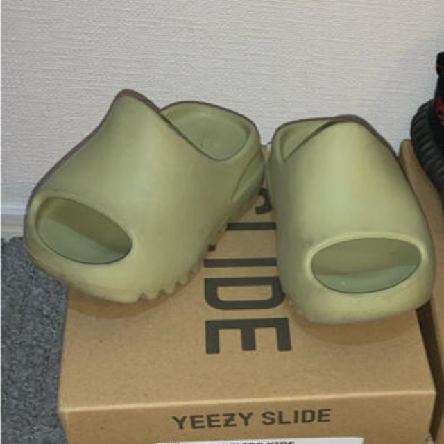 adidas(アディダス)の専用です、正規 adidas yeezy boost  slide 15 キッズ/ベビー/マタニティのベビー靴/シューズ(~14cm)(スニーカー)の商品写真