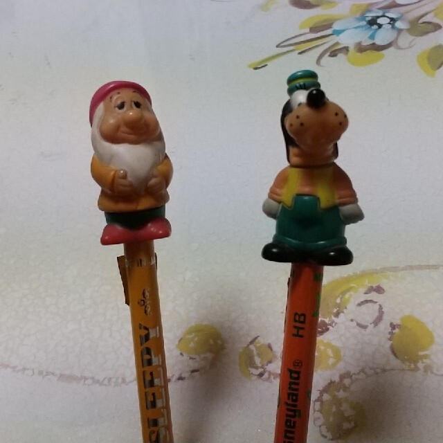 レア✨東京ディズニーランド２５年前ぐらいの鉛筆✏️ エンタメ/ホビーのコレクション(その他)の商品写真