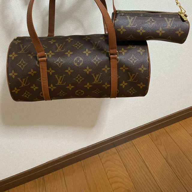 未使用　LOUIS VUITTON ルイヴィトン　パピヨン　ポーチつき