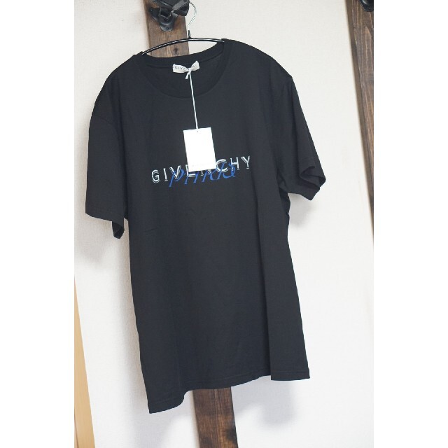 メンズGivenchy ロゴ カリグラフイック 半袖 Tシャツ ジバンシィ