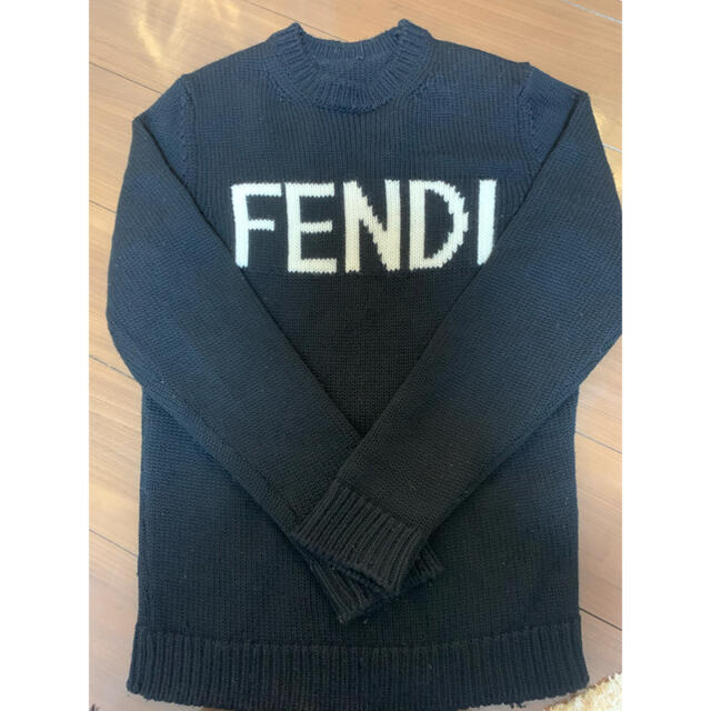 FENDIニット 値下げ