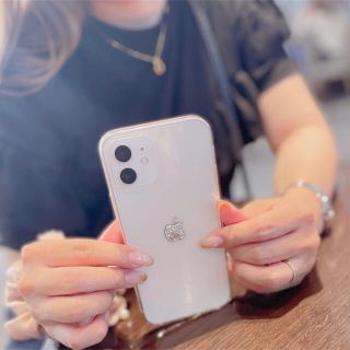 スワロフスキー(SWAROVSKI)のハンドメイド♡キラキラスワロフスキーiPhone12or12proケース(iPhoneケース)