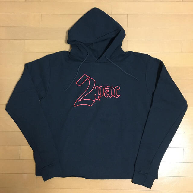 トップス新品未使用 VLONE × 2PAC XL パーカー SUPREME