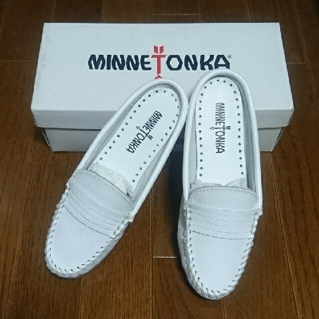 Minnetonka(ミネトンカ)の【MINNETONKA】ミネトンカ・モカシンスリッパ・ケイト レディースの靴/シューズ(スリッポン/モカシン)の商品写真