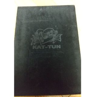 カトゥーン(KAT-TUN)のKAT-TUN コンサート パンフレット(アイドルグッズ)