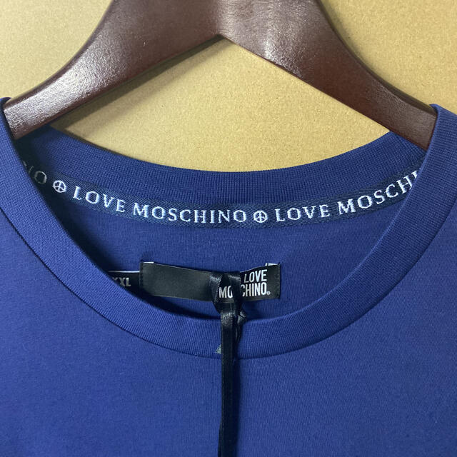 MOSCHINO(モスキーノ)の【新品】LOVE MOSCHINO ビッグサイズ ワンポイントTシャツ XXL メンズのトップス(Tシャツ/カットソー(半袖/袖なし))の商品写真