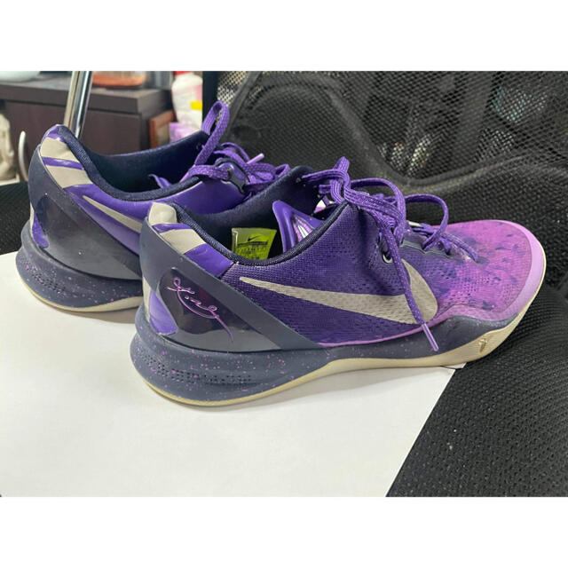 NIKE(ナイキ)のNIKE KOBE 8 コービー　パープル　バッシュ　28.5cm メンズの靴/シューズ(スニーカー)の商品写真