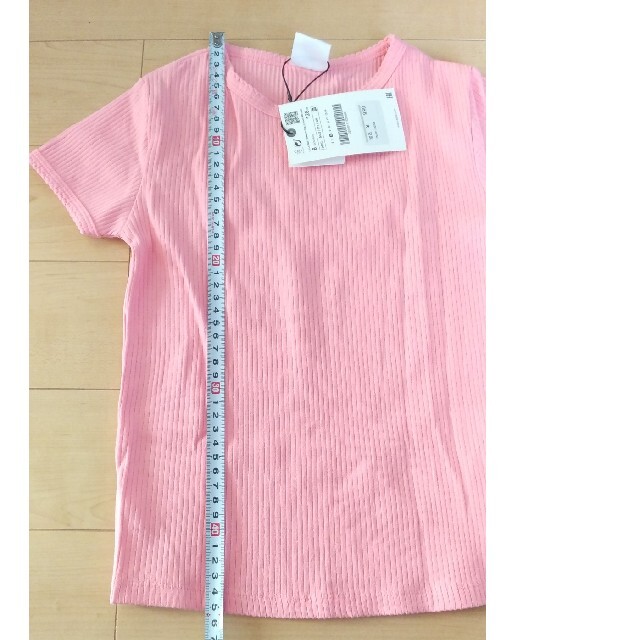 ZARA(ザラ)の新品未使用⭐︎ZARAトップス128 キッズ/ベビー/マタニティのキッズ服女の子用(90cm~)(Tシャツ/カットソー)の商品写真