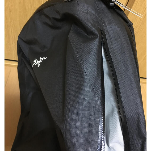 ARC'TERYX(アークテリクス)の【新品】アークテリクス グランヴィル 16 ジップ バックパック メンズのバッグ(バッグパック/リュック)の商品写真