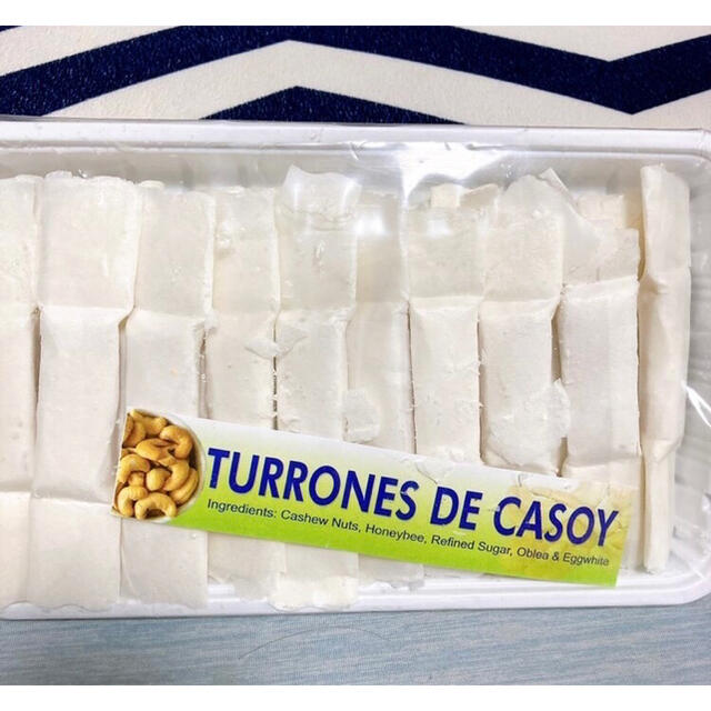 Turones De Kasoy 食品/飲料/酒の食品(菓子/デザート)の商品写真
