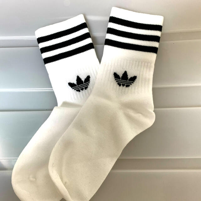 adidas(アディダス)のadidas originals 靴下　ソックス　22〜24cm レディースのレッグウェア(ソックス)の商品写真