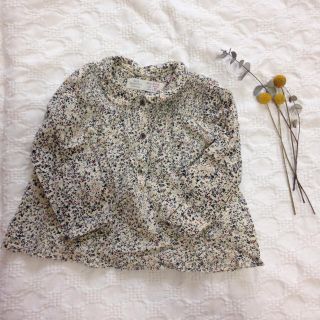 ザラキッズ(ZARA KIDS)のZARAkids☆襟付き小花柄シャツ86(シャツ/カットソー)