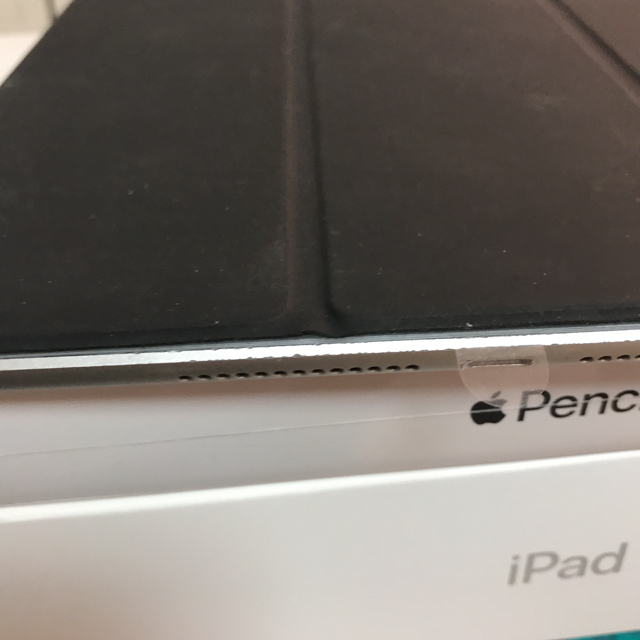商談中M様】iPad Wifiモデル 128GB 第6世代 純正スマートカバー hitohr.com