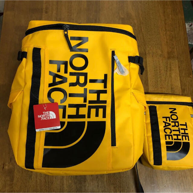 春にバック変えたい方へ‼️3500円引き超人気THENORTHFACE 30L