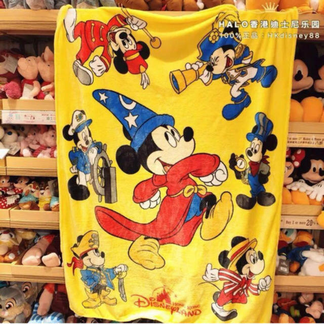 Disney(ディズニー)の香港ディズニー　ブランケット インテリア/住まい/日用品の寝具(毛布)の商品写真