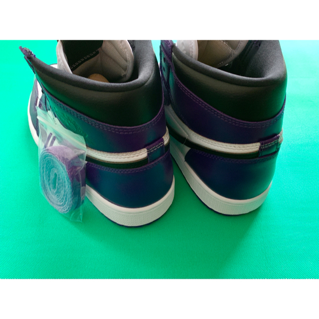 NIKE(ナイキ)のAIR JORDAN 1 RETRO HIGH OG COURT PURPLE メンズの靴/シューズ(スニーカー)の商品写真