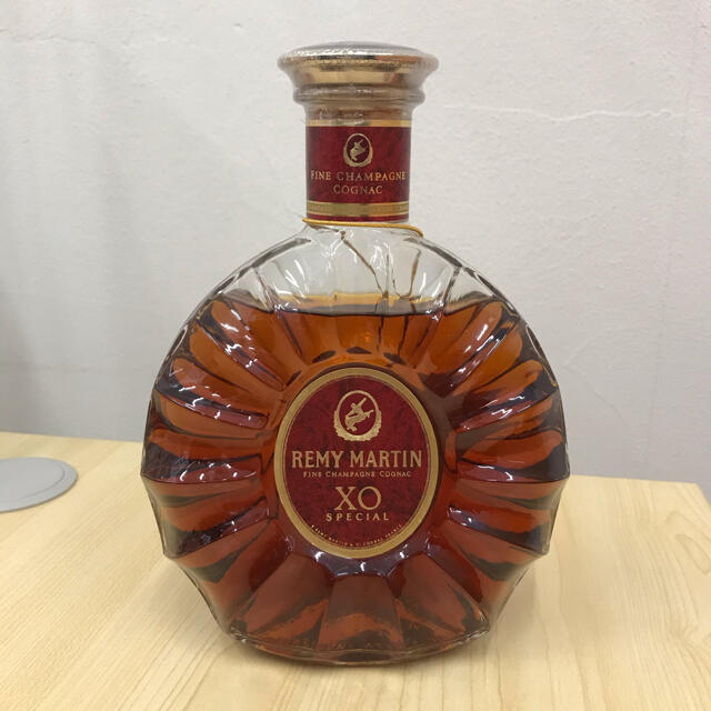 REMY MARTIN  XO   SPECIAL 食品/飲料/酒の酒(ウイスキー)の商品写真