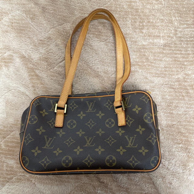 LOUIS VUITTON モノグラム　シテMM 1