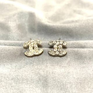 シャネル ピアス ノベルティー ミニサイズ