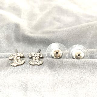 CHANEL - シャネル ピアス ノベルティー ミニサイズの通販 by よし