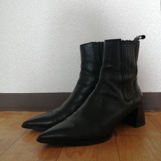 ザラ(ZARA)の【お話中です】ZARA レザーブーツ　牛革　EU39(ブーツ)