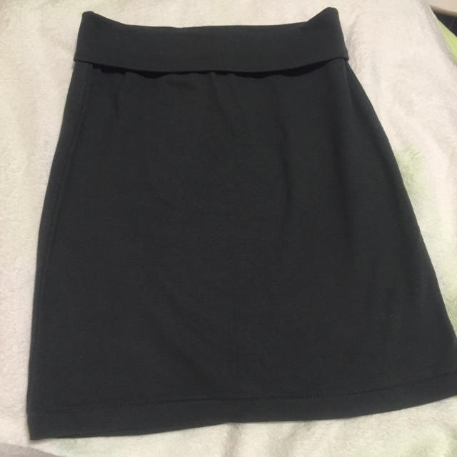 FOREVER 21(フォーエバートゥエンティーワン)の新品♡タイトスカート グリーン レディースのスカート(ミニスカート)の商品写真