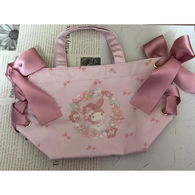 Maison de FLEUR(メゾンドフルール)の【新品未使用】Maison de FLEUR マイメロ リボンサイドトートバッグ レディースのバッグ(トートバッグ)の商品写真