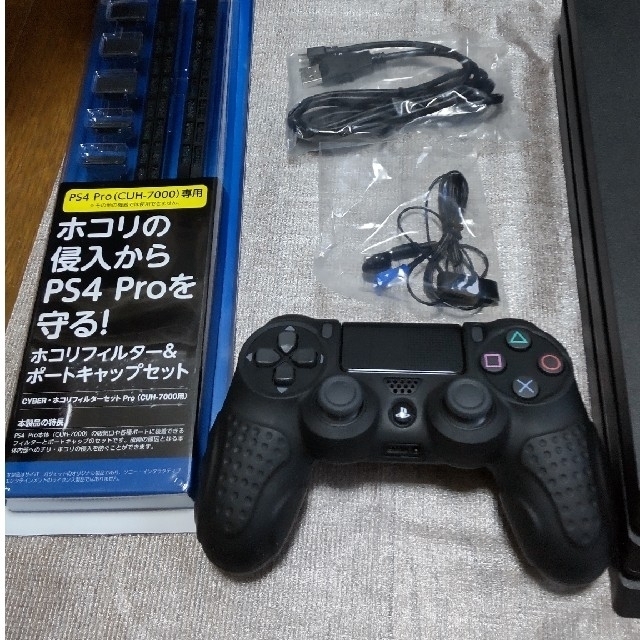 Playstation4 PRO 1TB エンタメ/ホビーのゲームソフト/ゲーム機本体(家庭用ゲーム機本体)の商品写真