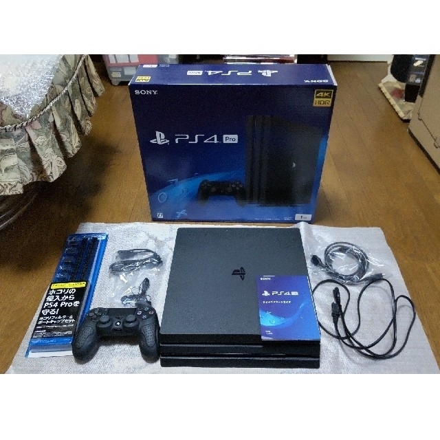 Playstation4 PRO 1TB エンタメ/ホビーのゲームソフト/ゲーム機本体(家庭用ゲーム機本体)の商品写真