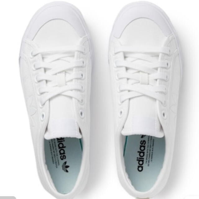 adidas(アディダス)のadidas NIZZA TREFOIL ホワイト 22.5㎝ レディースの靴/シューズ(スニーカー)の商品写真