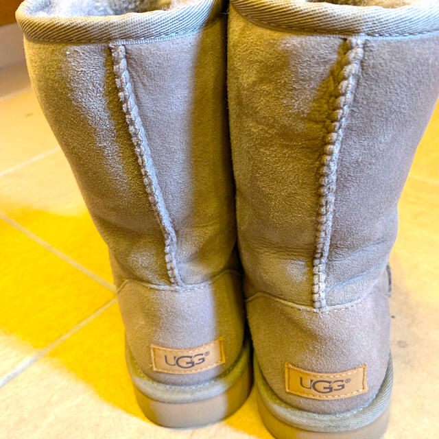 UGG ショートブーツ　25cm美品靴/シューズ