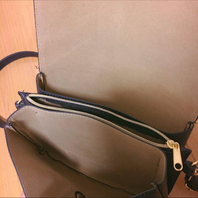 ネイビー ショルダーバック レディースのバッグ(ショルダーバッグ)の商品写真