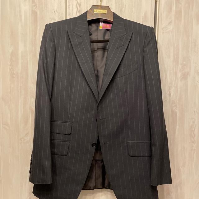 TOM FORD(トムフォード)のトムフォードスーツ メンズのスーツ(セットアップ)の商品写真