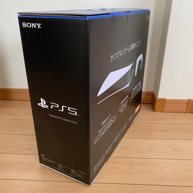 SONY(ソニー)の新品未開封PS5  CFI-1000B01 デジタルエディション　 エンタメ/ホビーのゲームソフト/ゲーム機本体(家庭用ゲーム機本体)の商品写真