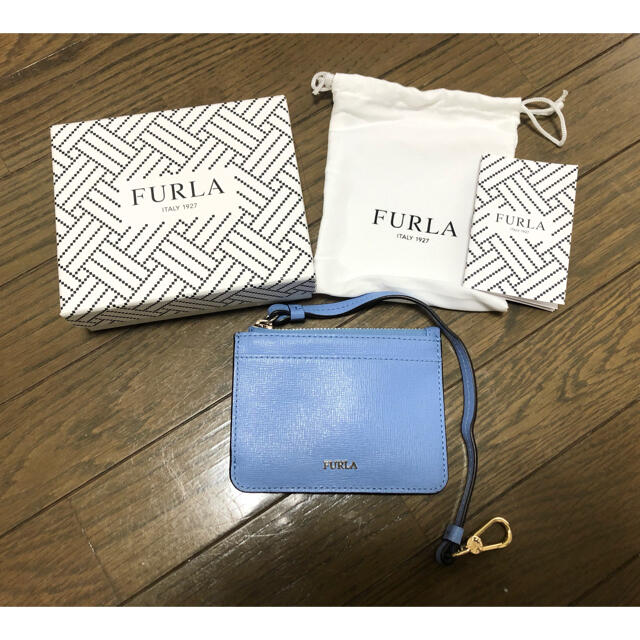 FURLA 定価16500円　キーケース　カードケース　名刺入れ　パスケース