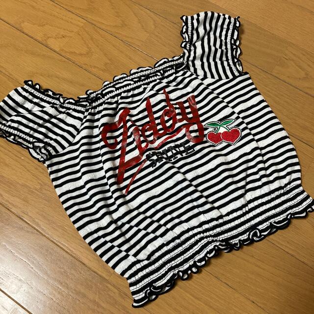 ZIDDY(ジディー)のZIDDY 丈短　カットソー　150㎝ キッズ/ベビー/マタニティのキッズ服女の子用(90cm~)(Tシャツ/カットソー)の商品写真