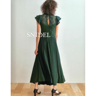 スナイデル(SNIDEL)の【更に値下げ中】スナイデル / SNIDEL /ガーデンレースワンピース(ロングワンピース/マキシワンピース)