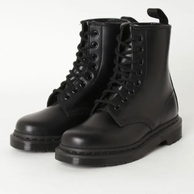 Dr.Martens(ドクターマーチン)のドクターマーチン 8ホール ブーツ ブラック レディースの靴/シューズ(ブーツ)の商品写真