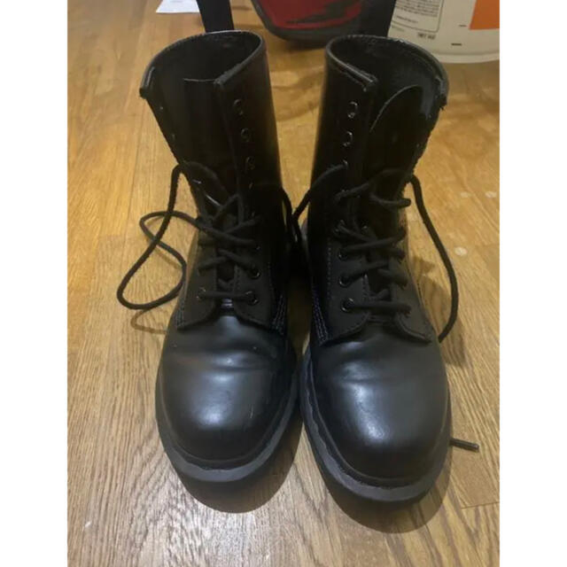 Dr.Martens(ドクターマーチン)のドクターマーチン 8ホール ブーツ ブラック レディースの靴/シューズ(ブーツ)の商品写真