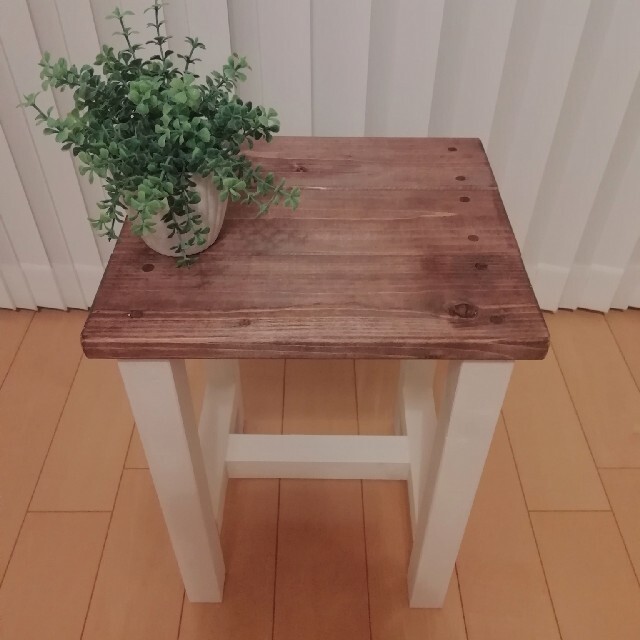 ハンドメイド スツール ホワイト【送料込み】 1