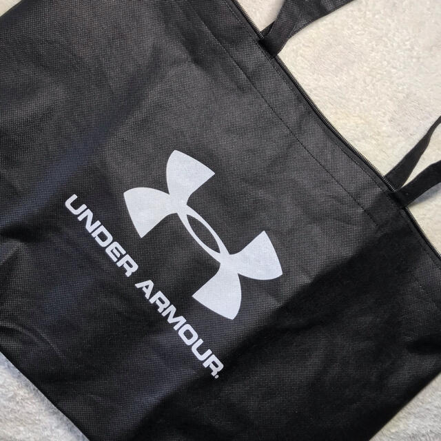 UNDER ARMOUR(アンダーアーマー)のUNDER ARMOUR 布製バッグ メンズのバッグ(トートバッグ)の商品写真