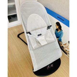 ベビービョルン(BABYBJORN)のベビービョルン バウンサー メッシュ バランスソフトair シルバーホワイト(その他)